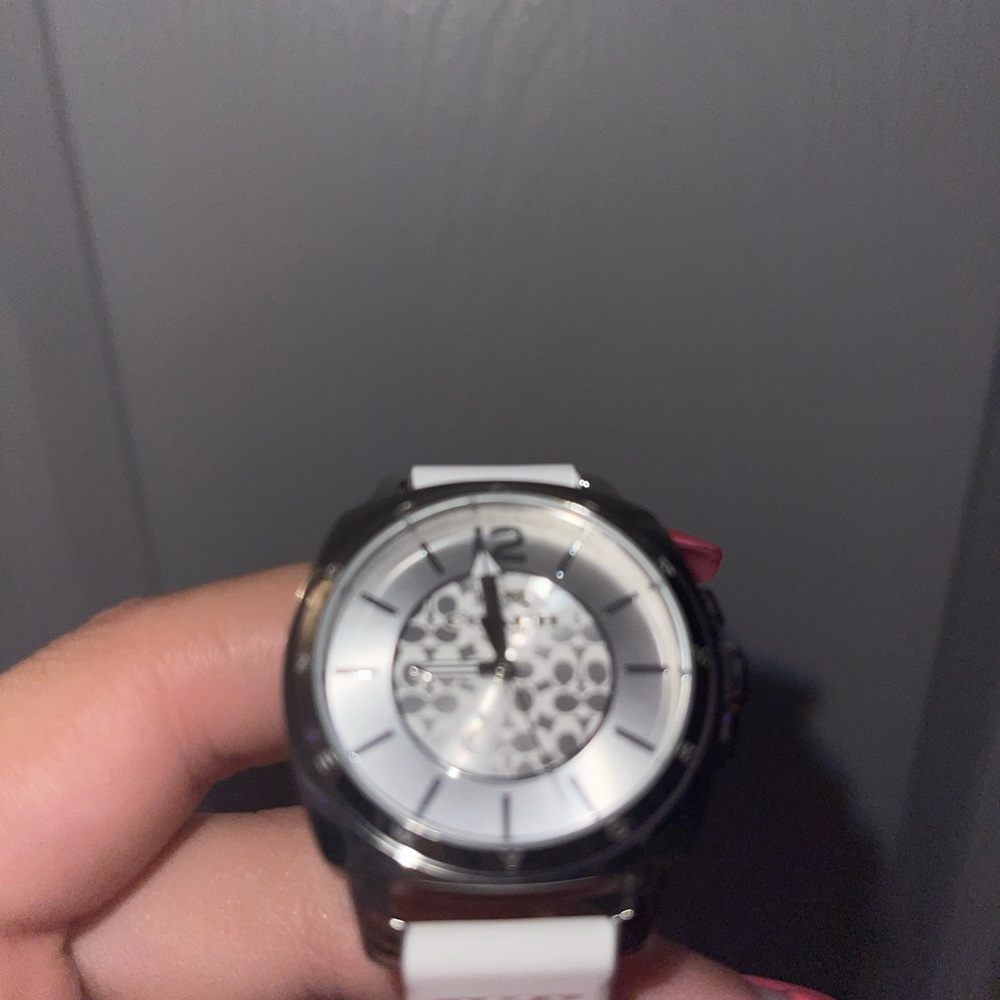 Coach Watch - Picture 5 of 5